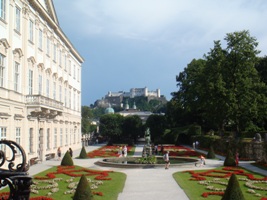 Sightseeing im Schloß Mirabell in Salzburg